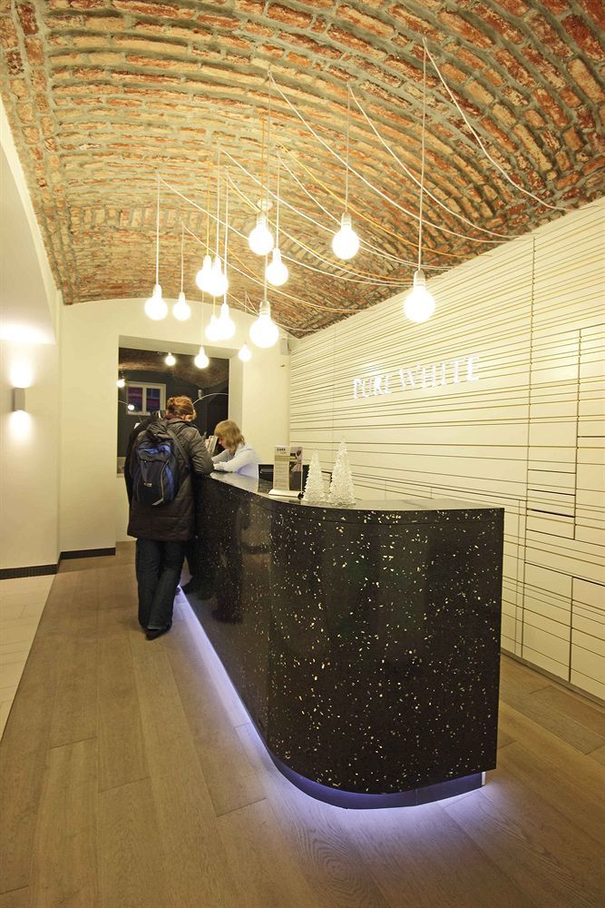 Pure White Hotel Praga Interior foto